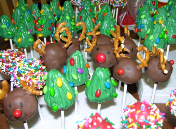 Christmas Cake Pops