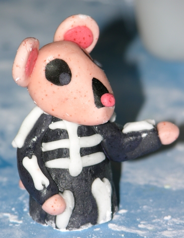 Halloween Cake - In the Making - Skeleton Mouse - Front